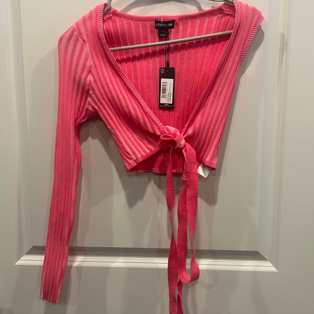 PrettyLittleThing Pink Ribbed Crop Top